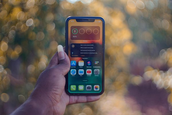 Comment configurer un réseau de capteurs IoT pour la surveillance de la qualité de l'eau dans les réservoirs agricoles ?